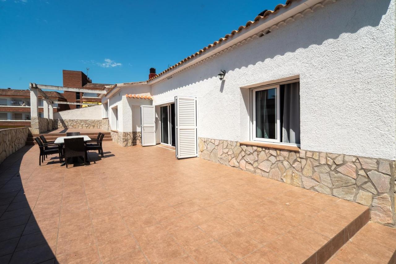 Villa Auba Lloret Lloret de Mar Exteriér fotografie